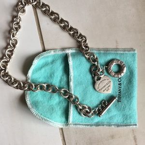 Tiffany & Co. toggle necklace